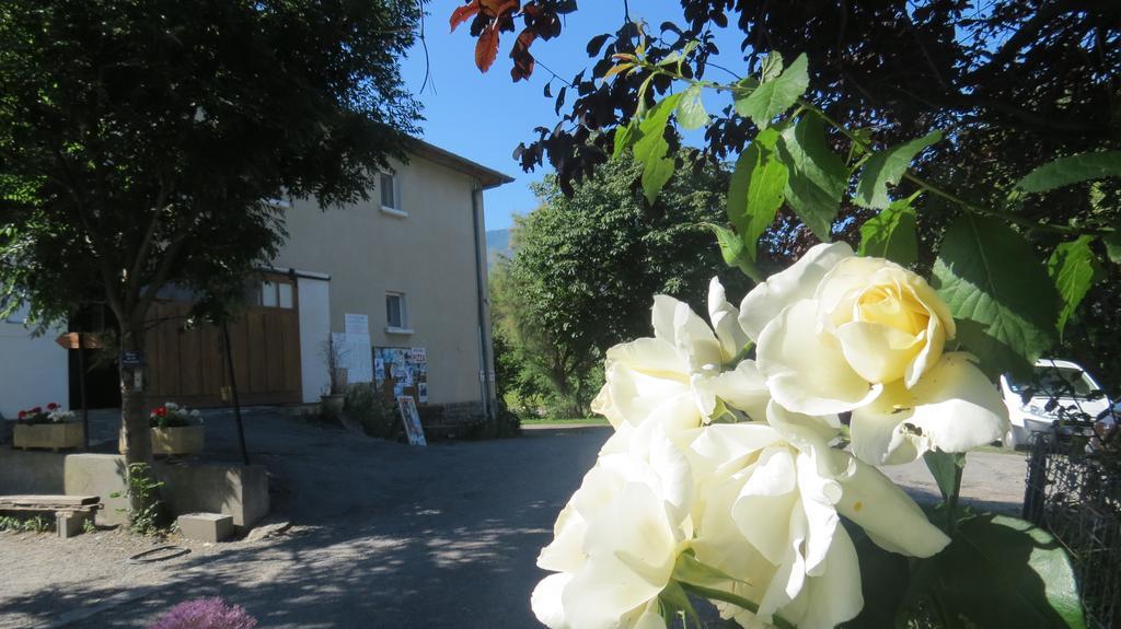 Hotel Camping La Tour Embrun Exteriér fotografie